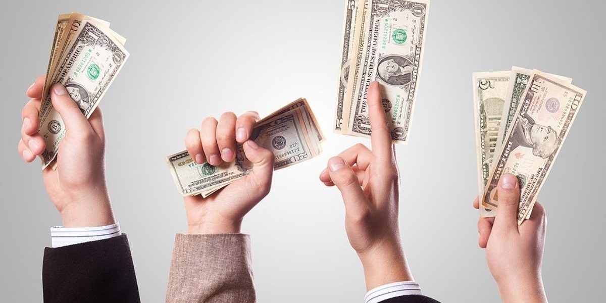 دستمزد تولید محتوا در سال 1401 چقدر است و چگونه نرخ حقوق کارشناس تولید محتوا محاسبه میشود؟ دستمزد تولید محتوا در سال 1401 چقدر است و چگونه نرخ حقوق کارشناس تولید محتوا محاسبه میشود؟